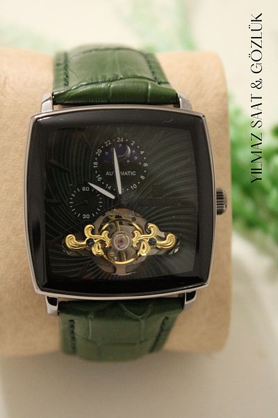 Reward Men's Wristwatch Design