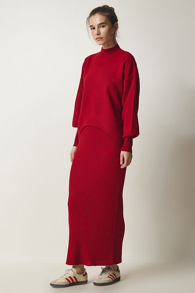 Happiness İstanbul Rotes Sweatshirtkleid aus gerippter Strickware für Damen KG00006
