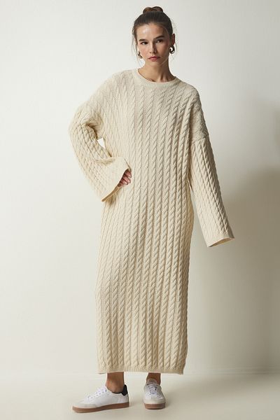 Happiness İstanbul Cremefarbenes gestricktes, detailliertes, dickes Oversize-Strickkleid für Damen YY00184