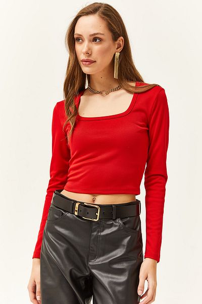 Olalook Women's Red Square Neck Basic Crop Blouse