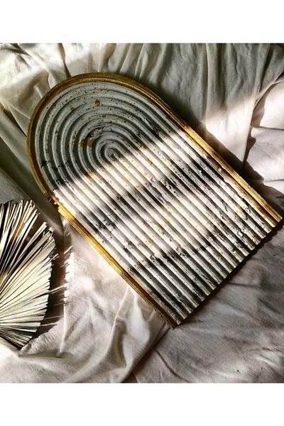 Orange Atelier DECORATIVE TABLE PRESENTATION WITH GOLD FRAME