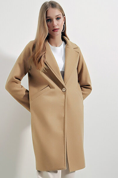 CoolLook Astarlı Geniş Ceket Yaka Uzun Kol Cepli Düğmeli Diz Boyu Midi Kışlık...