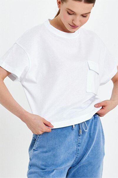 VENA Μπλουζάκι Jayla με λεπτομέρεια τσέπης με λαιμόκοψη - Λευκό