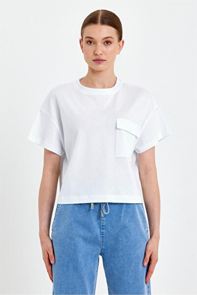 VENA Μπλουζάκι Jayla με λεπτομέρεια τσέπης με λαιμόκοψη - Λευκό