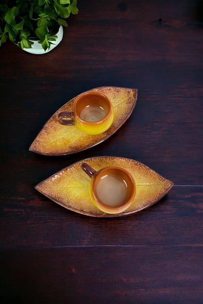 Artistic Quality Decorative Walnut Leaf Figured Tea Coffee Cup Set in Yellow and Coffee Colors for 2 People