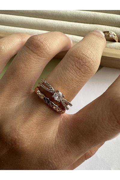 ringbox Gold Solitaire Detailed Cross Ring