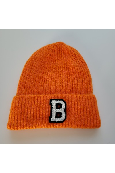 initialess قبعة صوف مطوية من الموهير بحرف B