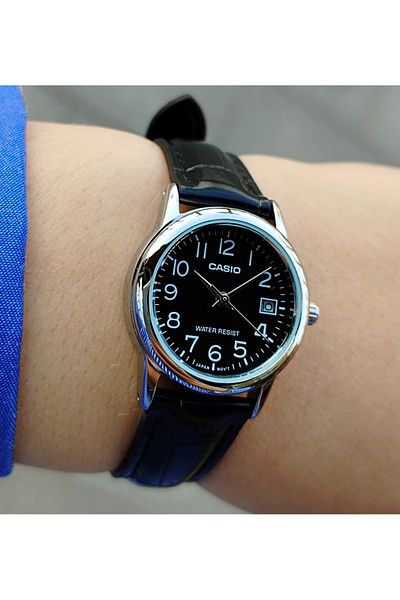 Casio LTP-V002L-1BUDF Women Wristwatch