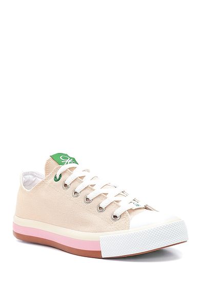 United Colors of Benetton حذاء رياضي نسائي من بينيتون بنعل ملون BN-30176