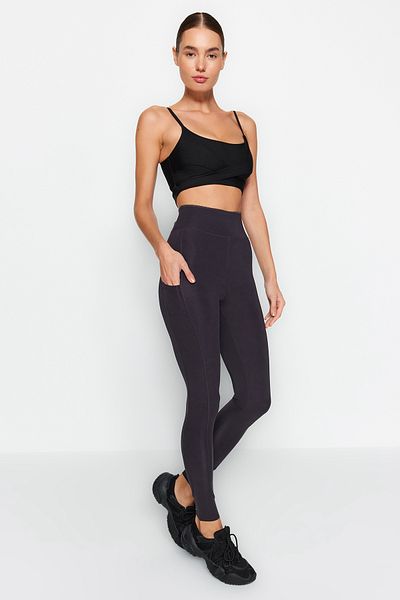 Trendyol Collection Dunkelanthrazitfarbene, matte, gestrickte Sport-Leggings in voller Länge mit zusätzlicher Bauchstraffungsschicht THMAW24TY00026