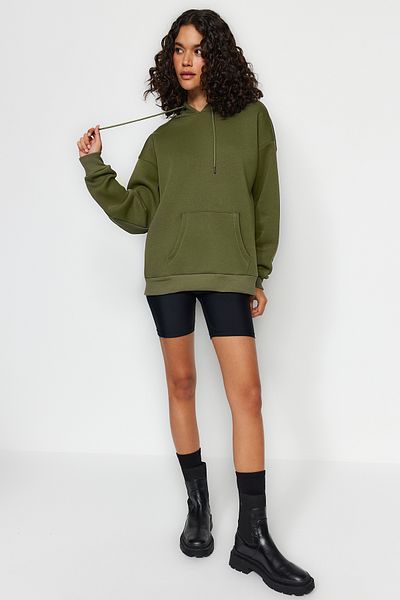 Trendyol Collection Khakifarbenes, dickes Fleece innen, Oversize/weite Passform, Basic-Sweatshirt mit Kapuze, TWOAW24SW00103