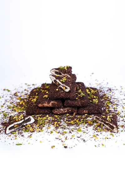 LOKUMCU MEHMET EFENDİ Tatlı bir hikaye 500 Gr Coconut Cocoa - Pistachio and Chocolate Bundle Turkish Delight