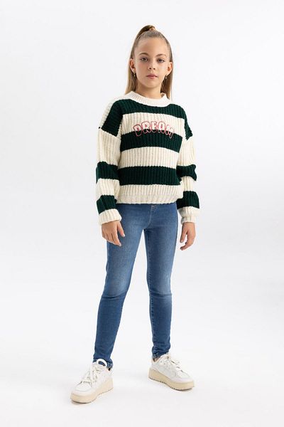DeFacto Girls Oversize Wide Fit Crew Neck Striped Sweater B7470A823Wn