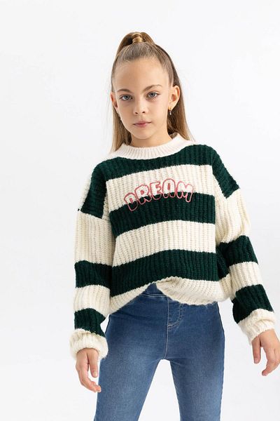DeFacto Girls Oversize Wide Fit Crew Neck Striped Sweater B7470A823Wn