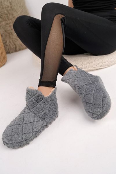 StWenn شباشب نسائية أحذية منزلية أحذية منزلية نعل سميك خفيف غير قابل للانزلاق