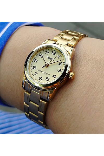 Casio LTP-V001G-9BUDF Women Wristwatch