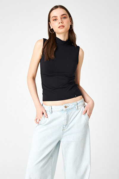 Bipantolon Women's Black Sleeveless Soft Touch Basic Blouse