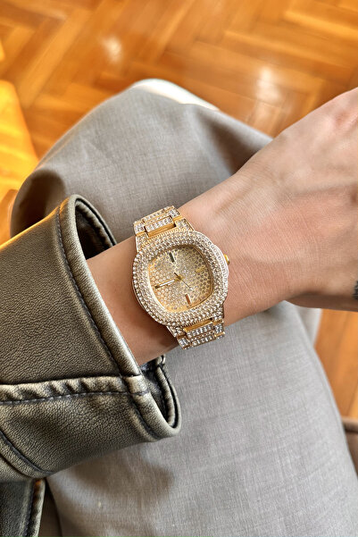 pierrose ساعة يد نسائية بحبل معدني ذهبي اللون