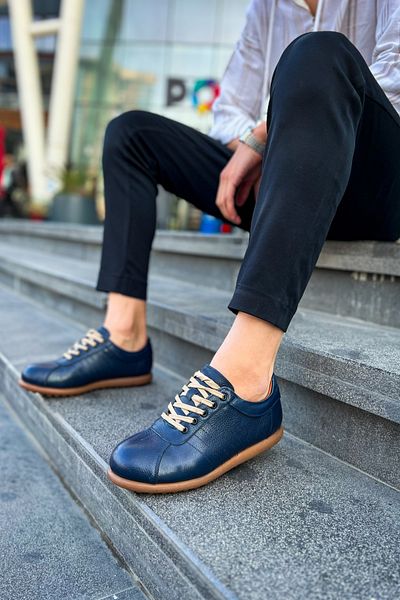 Navy blue 2024 shoes with jeans