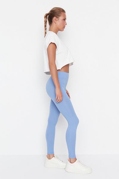 Trendyol Collection Hellblaue, nahtlos/nahtlos gestrickte Sport-Leggings in voller Länge TWOAW20TA0071