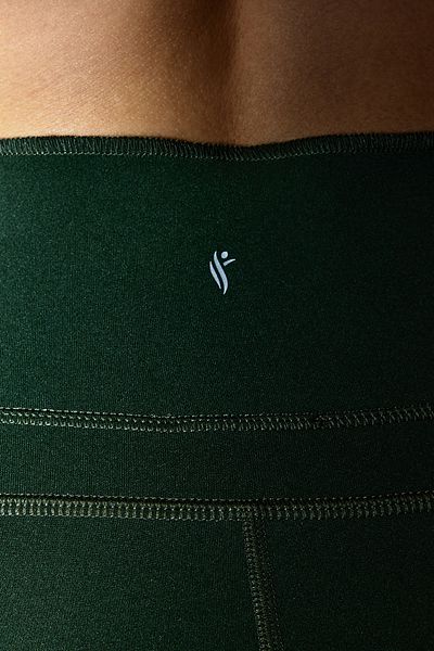 Trendyol Collection Dunkle, matte Khaki-Sportleggings in voller Länge mit zusätzlicher Bauchstraffungsschicht THMAW24TY00026