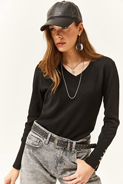 Olalook Čierny dámsky pletený sveter s manžetou s rozparkom a výstrihom do V