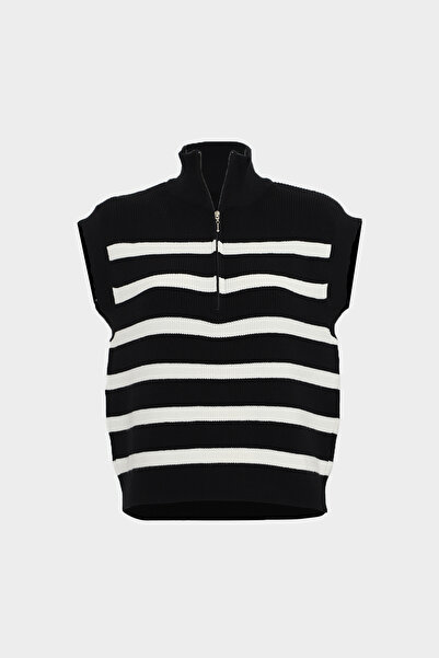 Açelya Okcu Огромна рибарска блуза с половин цип и райета за жени