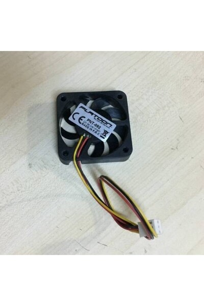 KEEPRO 5cm 12 Volt 3 Pin Fan 5 cm Fan 50X50X12Mm Compatible