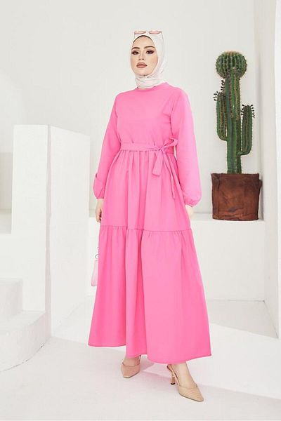 benguen 411 Hijab-Kleid mit Gürtel und Nullkragen in Fuchsia