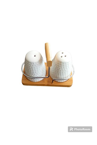 Ün-Ev Set of 2 Porcelain Salt and Pepper Shakers