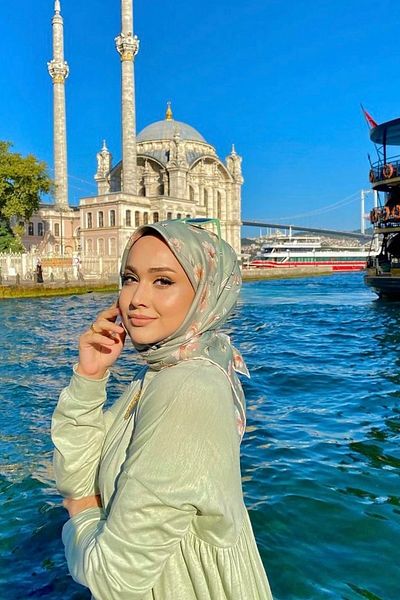 İpekhan Esma Zeynep Coşkun Προτιμώ σας Daisy