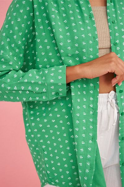 FEMELLE Grünes Damen-Shirt in Übergröße, Standardgröße, Blumenmuster, 100 % Baumwolle