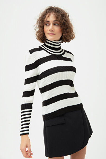 Lafaba Γυναικείο πλεκτό πουλόβερ με ριγέ μαύρο ζιβάγκο