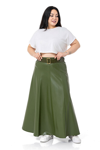 DISENTIS MODEST Nagy méretű hosszú khaki bőrszoknya övvel