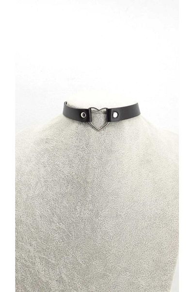 Fugusugu Black Wide Heart Choker