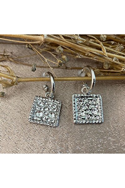 Markiz Takı أقراط مربعة من حجر فضي اللون