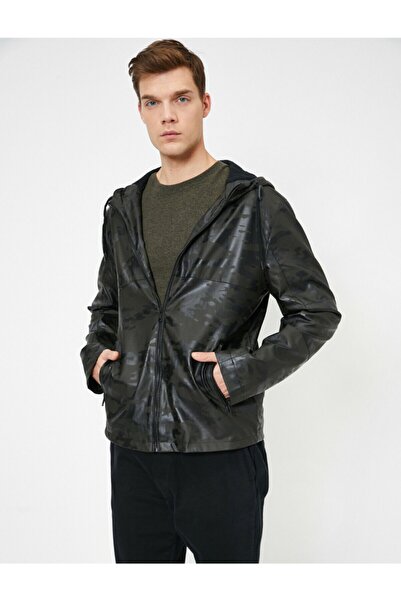 Koton Мъжки дъждобран с камуфлажен камуфлажен щампа и цип с качулка и пенирана памучна подплата