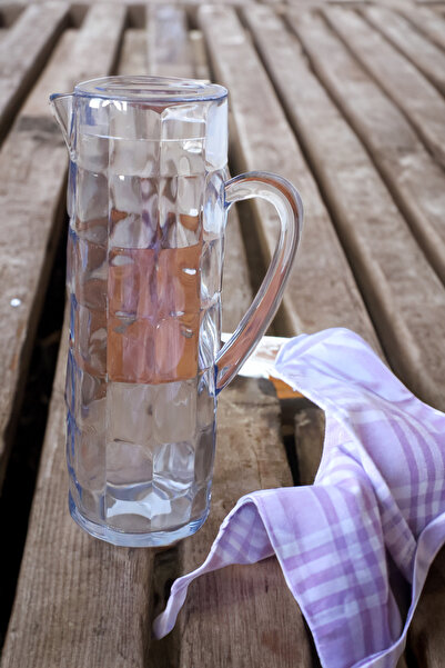 Depa AKRİLİK ŞEFFAF SÜRAHİ 1,5 LT