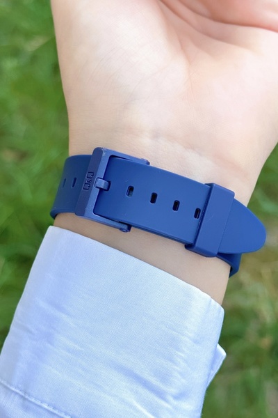 Q&Q 10 ATM Waterproof Double Calendar Unisex Wristwatch