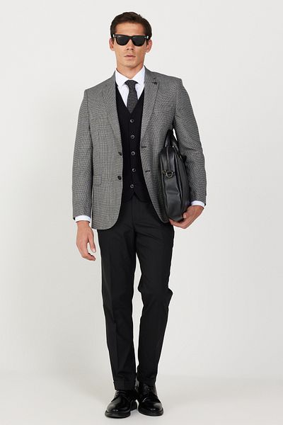 ALTINYILDIZ CLASSICS Men's Black-White Comfort Fit Relaxed Cut Mono Collar Eyelet Dobby Wool Jacket