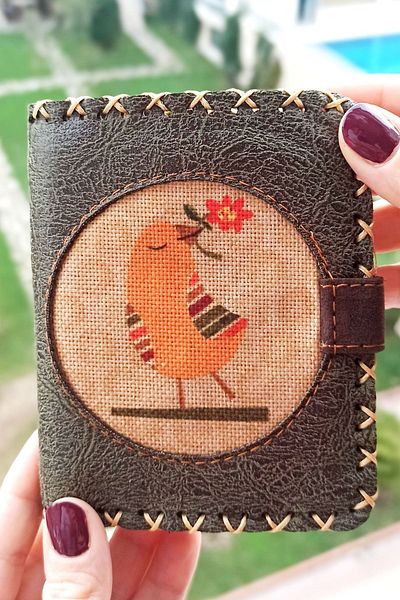 Fildişi Aksesuar Handmade Women's Wallet Vegan Leather Khaki Color with Floral Bird Image