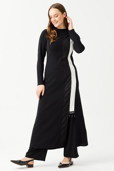 Esswaap Front Slit Stone and Lace Detailed Trousers Set Black