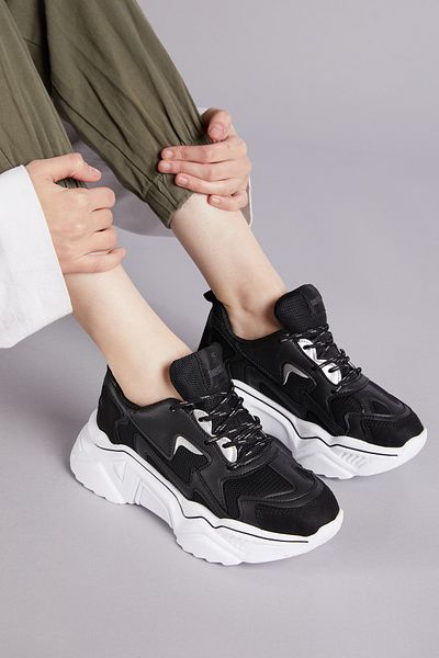 Tonny Black Damen Schwarz Weiß Sportschuhe Dnz