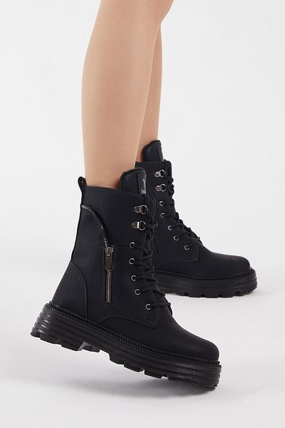 Tonny Black Schwarze Damen-Schnürstiefel mit Poly-Sohle und Reißverschluss und bequemer Passform