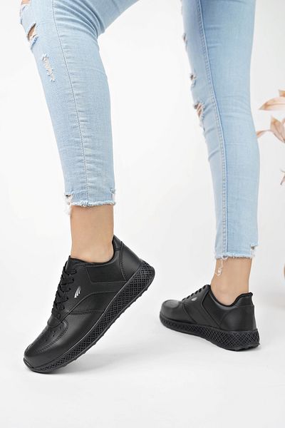 en7 Women's Black Sneakers JAC038
