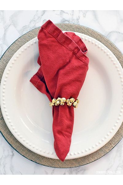 Emtory Home 6-Piece Gold Decorative Metal Chime Beaded Napkin Ring