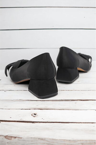 DURUNUN BUTİĞİ Černá saténová mašle DuCamila (4cm) se špičatou špičkou na podpatku