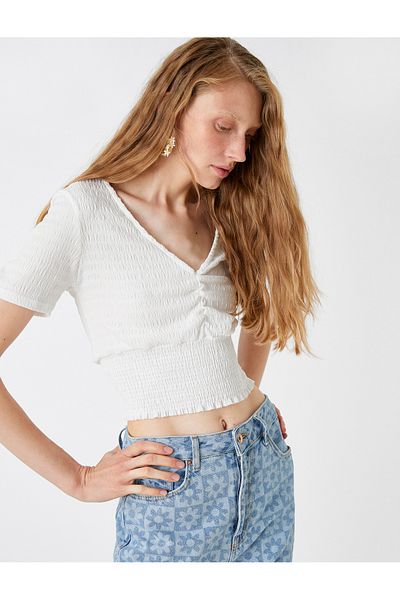Koton Crop Blouse Gipe Detailed V-Neck