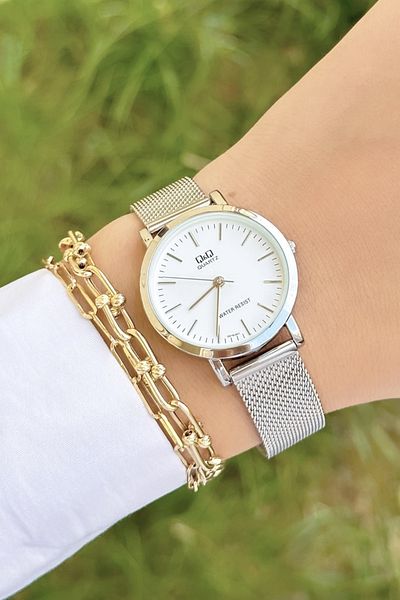 Q&Q Elegant Design Women's Wristwatch