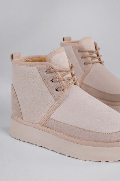 Shoeberry Damen-Buggys Beige Furry Inside Kurze flache Wildlederstiefel Beige Textil